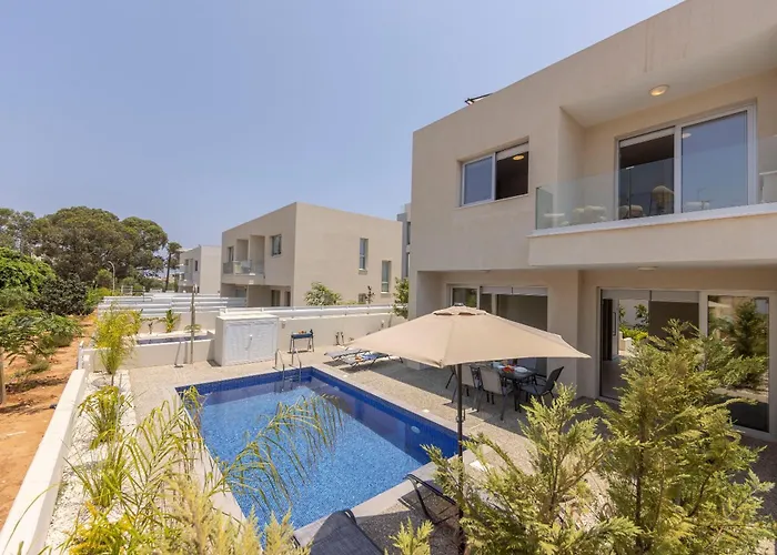 Mythical Seas Villa *